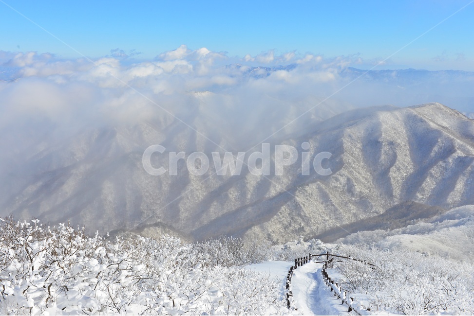 무주,덕유산,덕유산설경,운해,겨울,상고대,계절,향적봉,중봉,nature,자연,outdoors,옥외,snow,눈,ice,빙,slope,경사,mountain,산,mountainrange,산맥,겨울,계절,winter,season,자연,풍경,nature,landscape