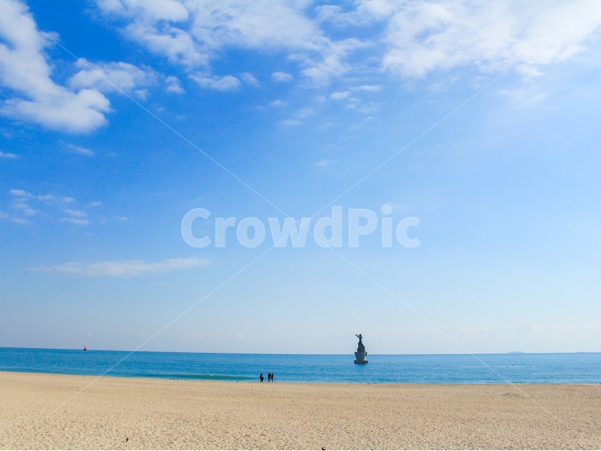 sea,바다,scenery,sky,하늘,자연,풍경,nature,landscape,해변,바다,beach,sea,outdoors,옥외,transportation,교통,vehicle,차량,boat,보트,water,물,ocean,대양,shoreline,해안선