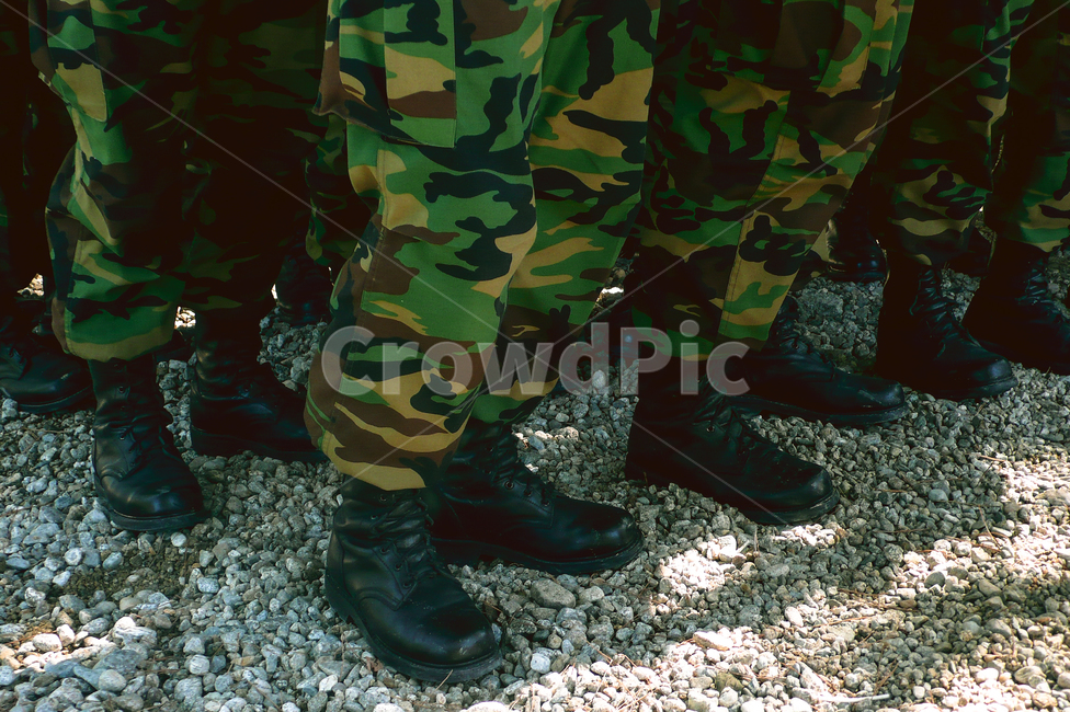 gangwondomilitarycorps,militaryshoes,militaryuniform,militarypattern,assembling,gravel,강원도군부대,군화,군복,군대무늬,집합,자갈