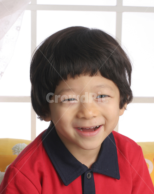 얼굴표정,남자아이,어린아이,미소,웃음,응시,관심,스마일,얼굴,사람,인물,인간,어린이,감정표현,수줍음,기분,kid,smile,human,boy,person,facial,expression,child,children,feeling,face,emotion,얼굴표정,facial expression,face,어린이,어린아이,child,children,kid