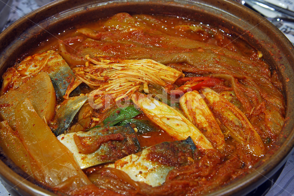 고등어묵은지찜,고등어,묵은지,생선,김치,찜,음식,요리,한식,한국,한국음식,야채,무,무우,파,뚝배기,생선찜,음식,식재료,요리,food,cook,meal,dishes,food reserves,한식,한국음식,한국요리,korean food,korean dishes,korean meal,korean cook