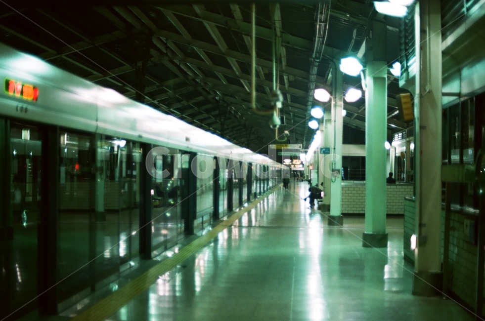 지하철,구의역,지상지하철,건물,역,subway,2호선,필름카메라,감성,sensible,feeling,교통,교통수단,traffic,transportation