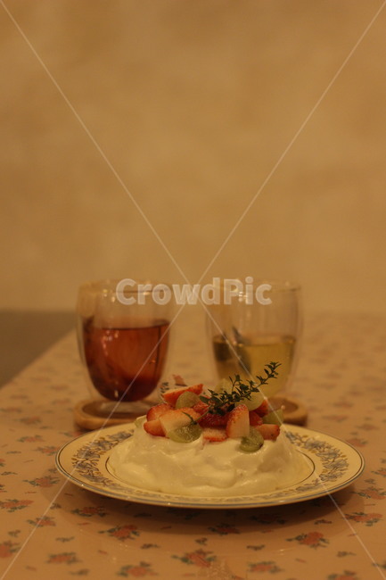 glass,유리,디저트,카페,유리잔,음료,tea,음식,식재료,요리,food,cook,meal,dishes,food reserves,디저트,간식,후식,dessert,snack