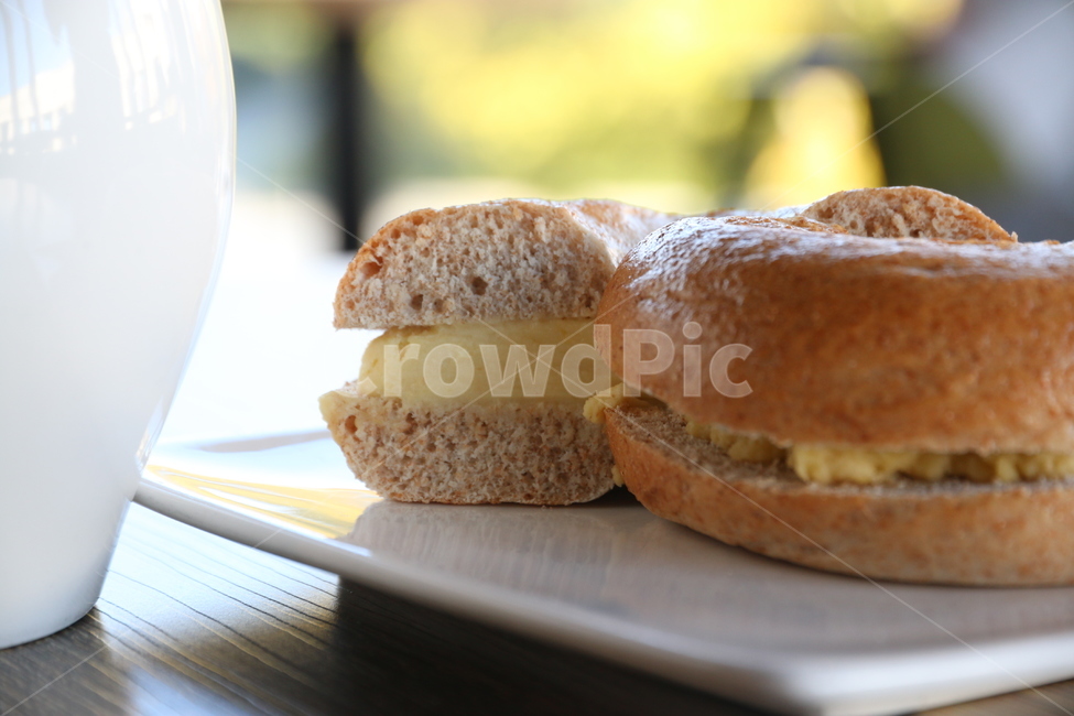 브런치,커피,빵,bread,음식,브레드,카페,테이블,간식,후식,음식,식재료,요리,food,cook,meal,dishes,food reserves,빵,bread