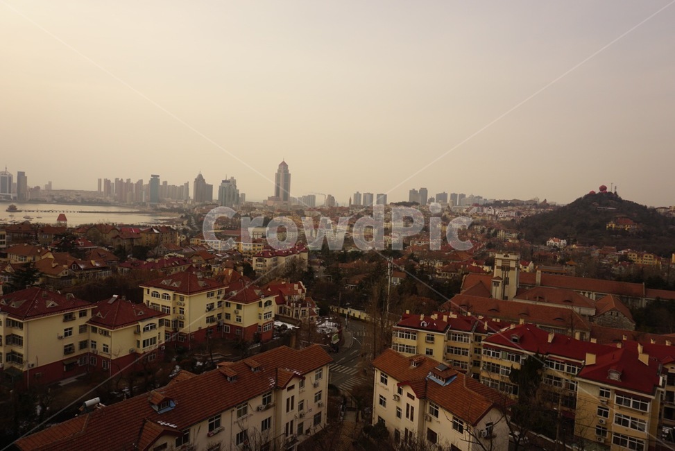 roof,지붕,빨간지붕,경치,풍경,뷰,시티뷰,건물,집,house,노을,오후,저녁,하늘,구름,빌딩,고층건물,해외,외국,세계,foreign,oversea,world