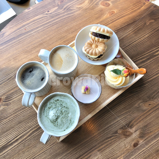 pottery,도기류,cup,컵,beverage,latte,라떼,카페,음식,디저트