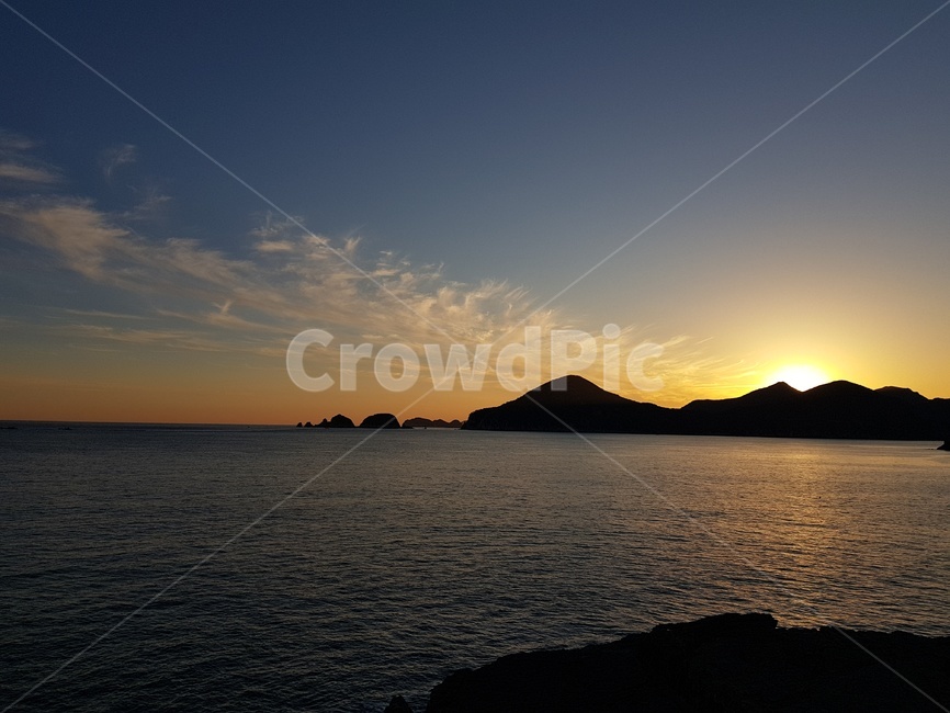 노을,바다,자연,풍경,해질녘,고요함,자연,풍경,nature,landscape,land,땅,outdoors,옥외,ocean,대양,sea,water,물,shoreline,해안선,coast,연안