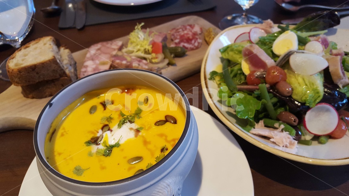 salad,soup,cheese,olive,tunnatart,샐러드,숩,치즈,올리브,투나타르트,음식,식재료,요리,food,cook,meal,dishes,food reserves