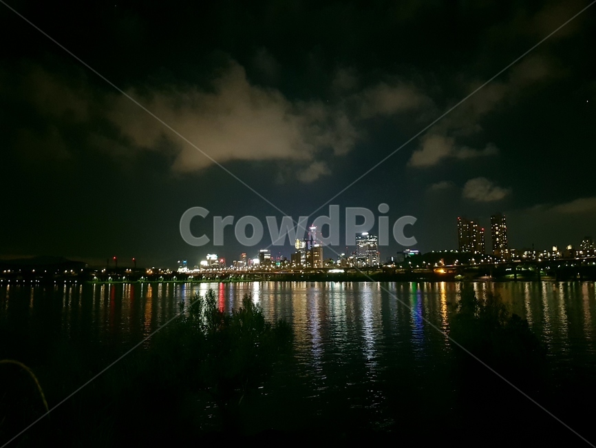 야경,밤,도시,하늘,어두움,야경,밤,풍경,nightscape,night,landscape,도시,city,nature,자연,outdoors,옥외,water,물,weather,날씨