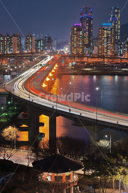 Ttukseom,night view,Han River Bridge,reflection,light,Cheongdam Bridge,city night view,fire,Han River