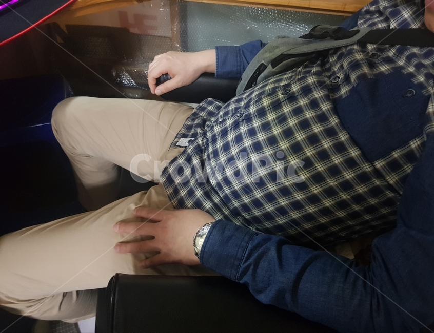 배,불룩한배,배불뚝이,남자배,오빠배