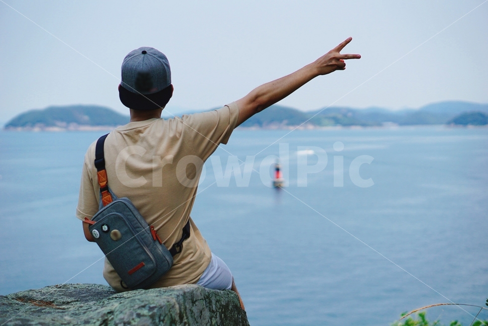 여행,travel,여행사진,국내여행,혼자여행,사진,통영,통영여행,배경사진,배경,이쁜사진,색감,색감좋은사진,여행자,여행가,스냅,스냅사진,스냅샷,뒷모습,뒷모습샷,뒷모습사진,삼각대,삼각대사진,바다,만지도,섬,섬여행,전망대,여행,휴가,traveling,vacation,trip,사람,인물,인간,human,person