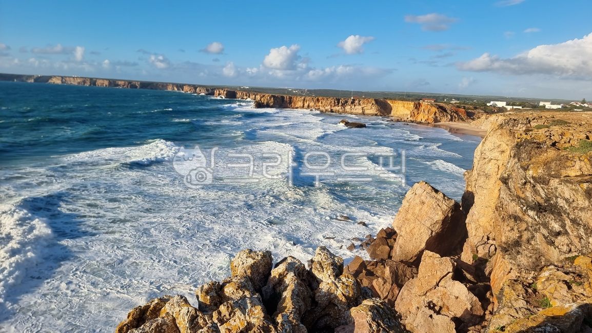 sky,horizon,headland,ocean,Lands End Village,cliff,Portugal