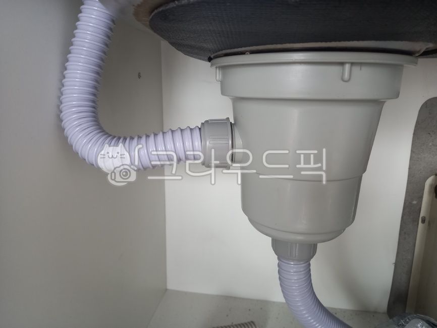 home repairs,remodeling,sink,Repair of defects,construction,waterspout,construct