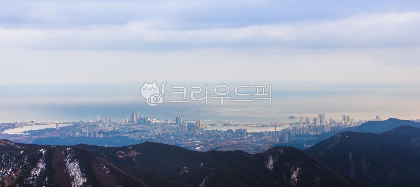 속초,속초시,도시,전경,하늘,바다,수평선,산,산맥,강원도,구름,파란색,흐린,야외,경치,자연,outdoors,panoramic,city,foreground,sky,sea,horizon,mountain,mountainrange,gangwondo,cloud,blue,cloudy,outdoor,landscape,nature