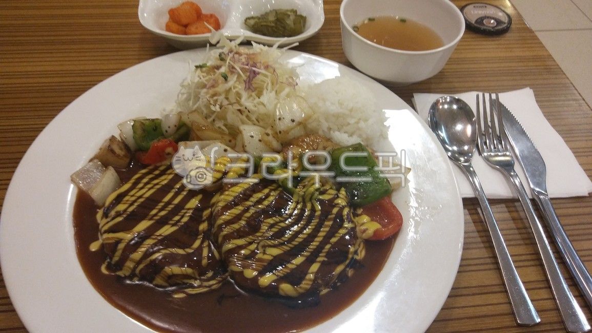 dinner out,lunch,eat out,Pork cutlet set,dinner,lunch menu,fork,Dining out menu,Hamburger Steak,Hamburger Steak Set,date food,Homemade pork cutlet set,Anniversary food