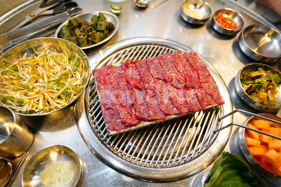 고기,육사시미,먹거리,육식,안주,소,한우,먹방,육류,빨강,레드,음식,푸드,색감,음식,식재료,요리,food,cook,meal,dishes,food reserves,육류,고기,meat