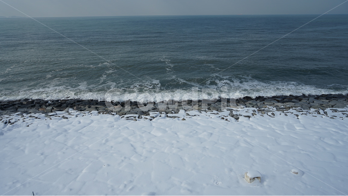 겨울바다,겨울,바다,눈,파도,겨울,계절,winter,season,자연,풍경,nature,landscape,outdoors,옥외,ocean,대양,sea,water,물