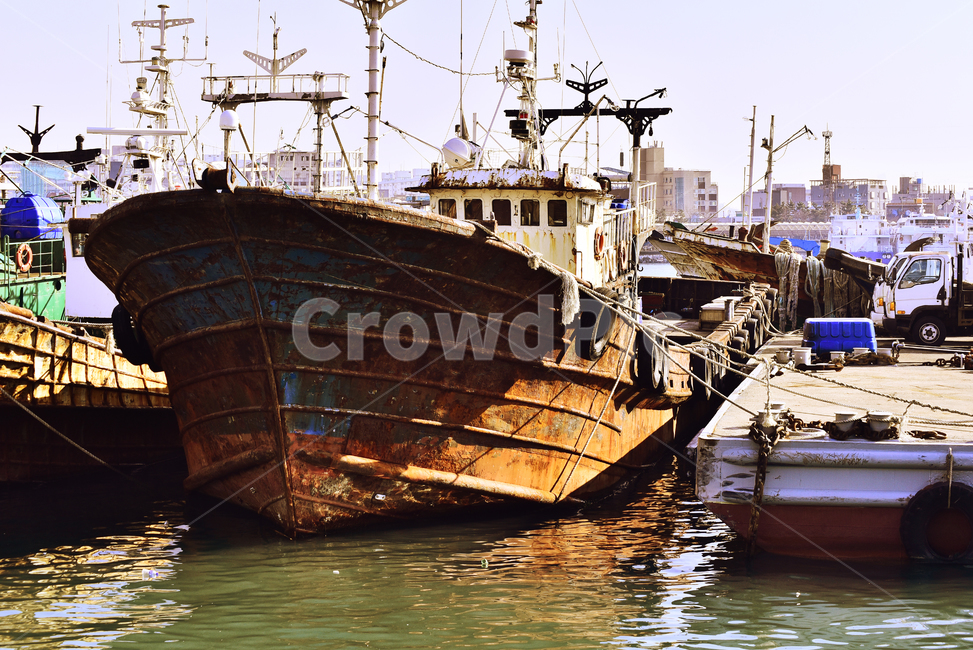 배,어선,어업,산업,노후된,ship,폐선,오래된,녹슨,rust,fishingboat,낡은,바다,old,항구,바닷가,sea,해안,정박,교통,vehicle,물,water,transportation,watercraft,선박,waterfront,포트,port,어업,fishery,fishing industry