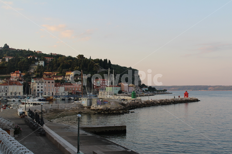 슬로베니아,피란,항구,바다,등대,slovenia,piran,sea,ocean,부두,동유럽,관광지,도시,풍경,city,landscape,해외,외국,세계,foreign,oversea,world,세계도시풍경,해외도시풍경,외국도시풍경,world cityscape,water,물,waterfront,워터 프론트,port,포트,pier,교각