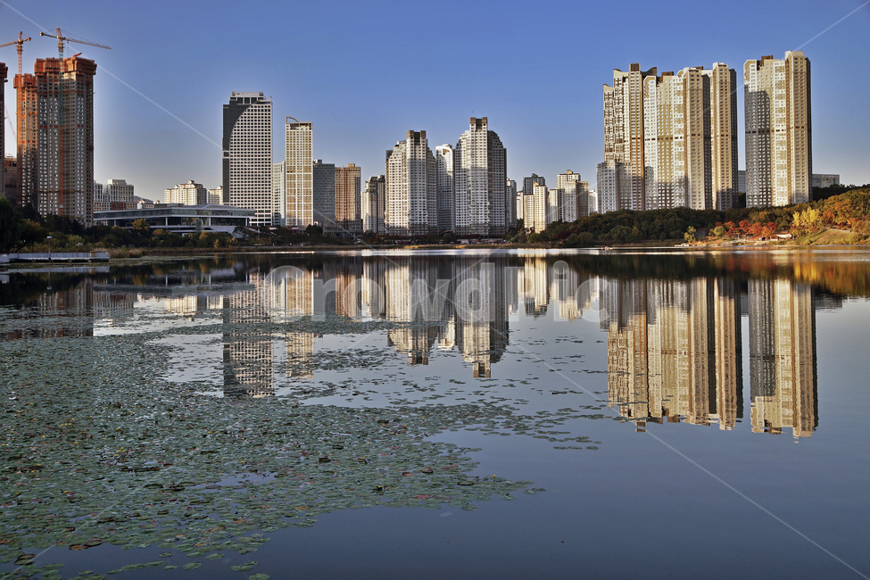 광교호수공원,영통,수원시,아파트,반영,원천저수지,가을,도시,풍경,city,landscape,한국도시풍경,한국도시경관,korea cityscape