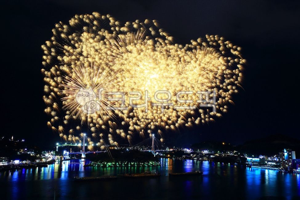 불꽃놀이,야경,여수밤바다,여수미항,항구도시,낭만,바다,불꽃,밤,축제,fireworks,물,water,워터프론트,waterfront
