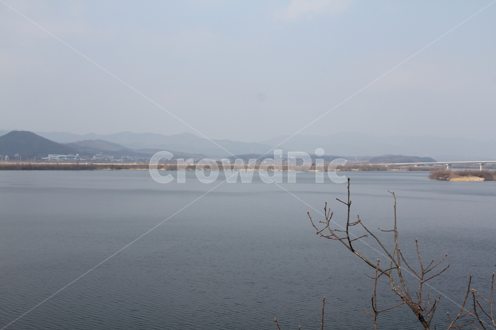 호수,자연,풍경,겨울,물,하늘,겨울,계절,winter,season,자연,풍경,nature,landscape,water,outdoors,옥외,reservoir,저수지