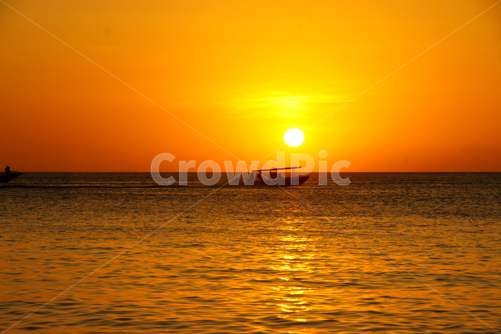 바다,수평선,일몰,일출,배,보트,coast,seaside,nature,자연,sunlight,햇빛,sky,하늘