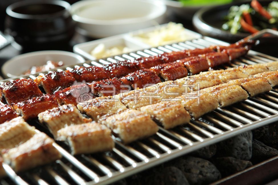 Gospel of Words,Unglazed eel,Grilled grill,Grilled freshwater eel,double gospel meal,Gochang freshwater eel,Gochang Pungcheon Eel,healthy food,nutritious food,rejuvenation,Eel Set Meal,dog day,health food,Seasoned Eel,Chopped Eel,Chobok,ginger,Grilled eel