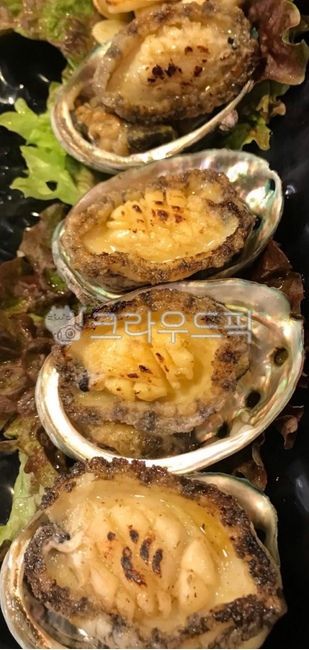 전복버터구이,버터구이,전복,전복구이,구이,전복요리,음식,요리,식사,식재료,안주,먹방,몸보신,건강,보양식,해물,해산물,수산물,meal,food,seafood,cook,dish