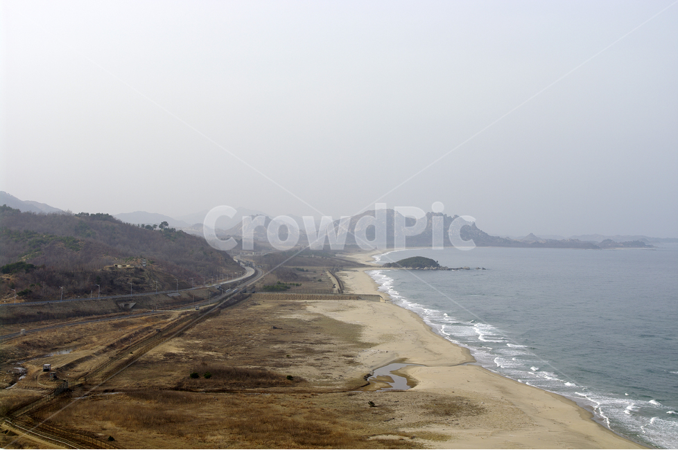 고성,통일전망대,바다,해안가,모래사장,북한,풍경,파도,해안,자연,풍경,nature,landscape,한국자연풍경,한국자연경관,korea nature landscape,해변,바다,beach,sea,promontory,곶,outdoors,옥외,water,물,ocean,대양,shoreline,해안선,land,땅