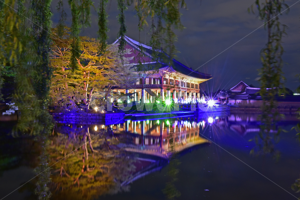 경복궁,경회루,근정전,강녕전,사정전,야경,야간개장,문화재청,야경,밤,풍경,nightscape,night,landscape,랜드마크,landmark,tourist attraction,한국랜드마크,한국관광지,한국명소,korea landmark,korea tourist attraction,building,건물