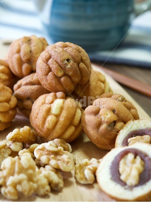 호두과자,호두,한국음식,식품,한식,한국문화,한국,배경,음식문화,웰빙,문화,아시아,아시아음식,접시,전통,음식,요리,한국과자,전통과자,과자,한과,한국전통과자,간식,후식,스낵,음식,식재료,요리,food,cook,meal,dishes,food reserves,디저트,간식,후식,dessert,snack