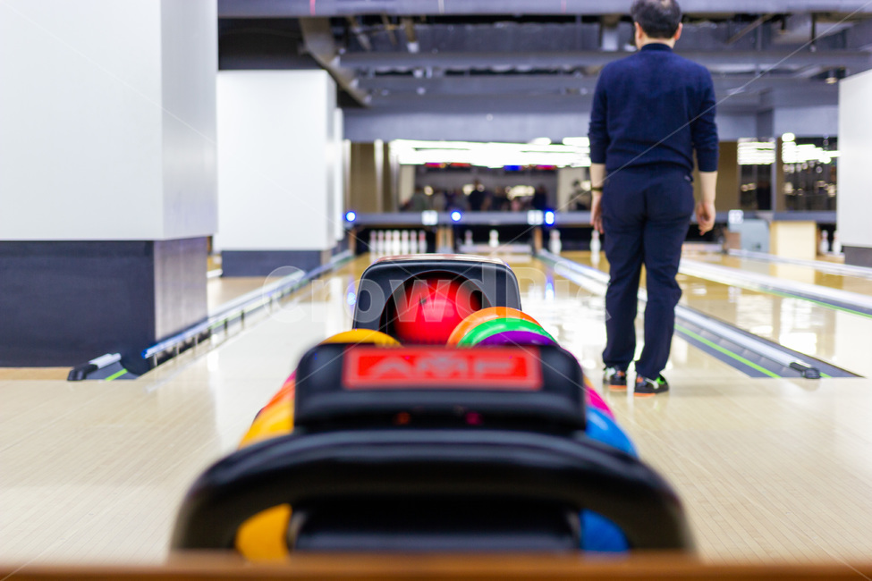 ball,bowling ball,bowling alley,striker,exercise,bowling,lane,spare