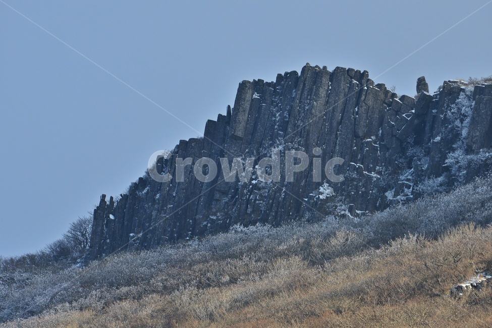 outdoors,옥외,nature,자연,mountain,산,mountainrange,산맥,scenery,풍경,무등산,무등산설경,무등산상고대,설경,상고대,겨울,계절,억새,누애봉,서석대,주상절리대