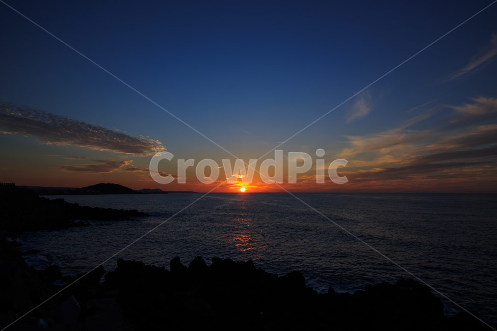 노을,제주,제주도,구름,저녁노을,자연,풍경,nature,landscape,한국자연풍경,한국자연경관,korea nature landscape,제주도,jeju,jeju island,outdoors,옥외,dawn,새벽,red sky,붉은 하늘,dusk,황혼,sunset,일몰,sky,하늘,sunlight,햇빛