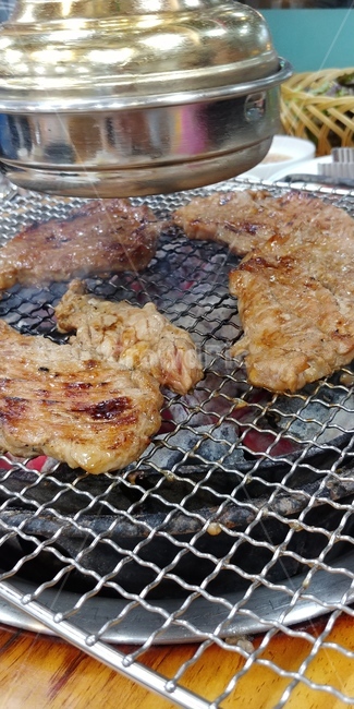 음식,돼지갈비,갈비,돼지,돼지고기,바베큐,그릴,석쇠