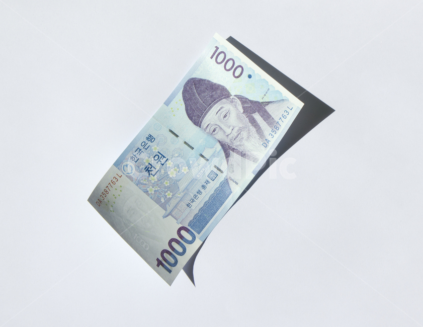 돈,지폐,종이돈,머니,금융,경제,흰배경,천원,1000,1000원,한국,대한민국,화폐,앞면,탑,탑뷰,탑앵글,금융,돈,finance,banking,money