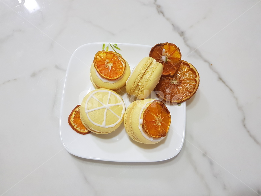 귤,마카롱,귤마카롱,노란색,레몬,음식,식재료,요리,food,cook,meal,dishes,food reserves,디저트,간식,후식,dessert,snack