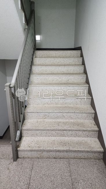 emergencyroads,apartment complex,emergency route,apartmenthouses,stairs,evacuation stairs,construct,evacuationstairs,building,architecture