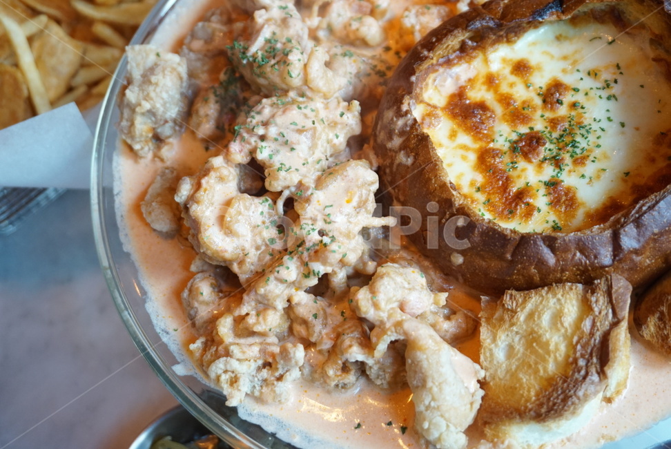 치킨,빠네치킨,야식,크림치킨,저녁,음식