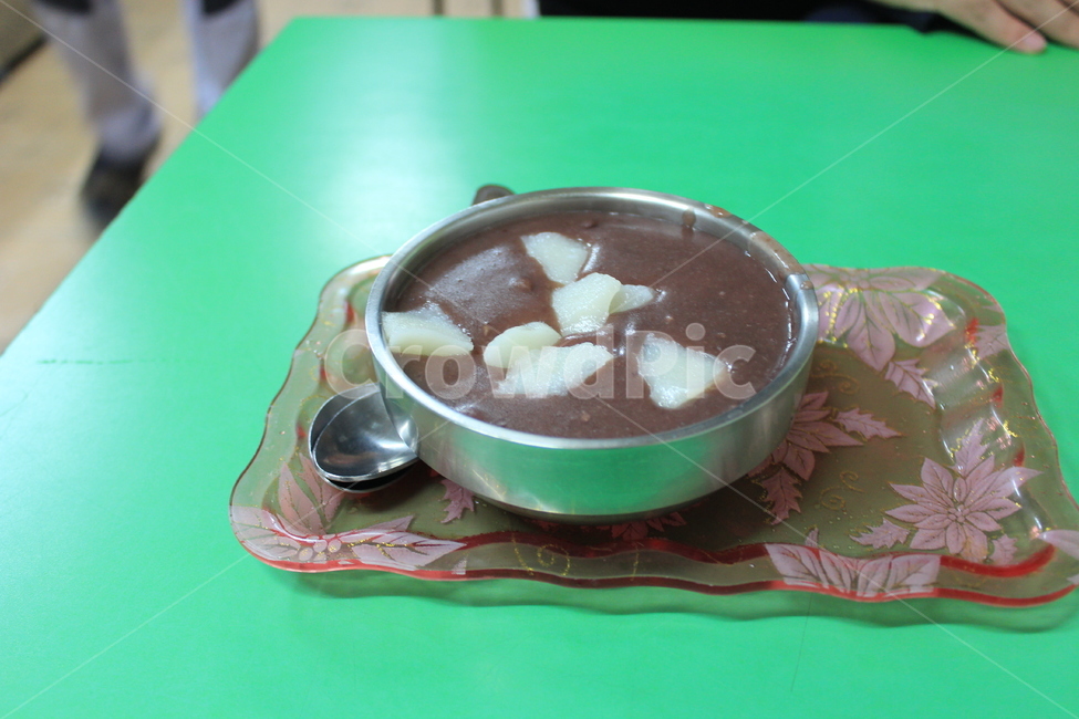 팥죽,뜨거운,따뜻한,떡,팥,soup,redbean,겨울,동짓날,풍습,동지,건강한,음식,meal,food,음식,식재료,요리,food,cook,meal,dishes,food reserves