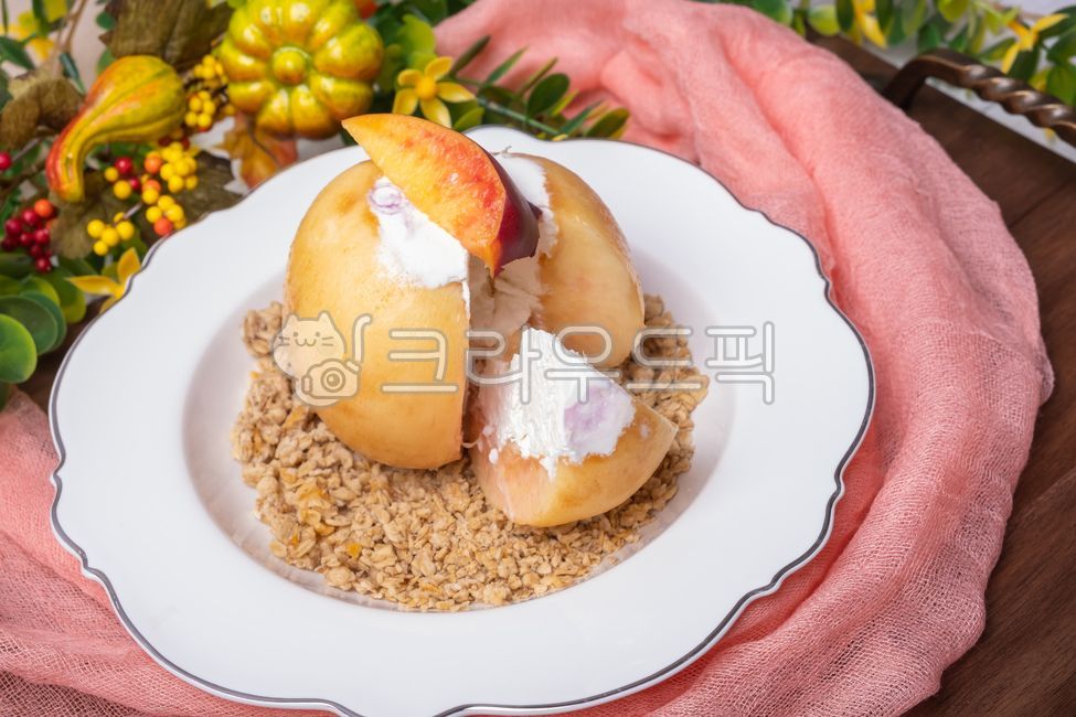 yogurt,Greek yogurt,fruit,snack,Greek Momo,peach,food,summer,white peach,Greek Peach,dessert,ecliptic,object