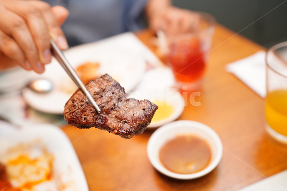 고기,육식,육류,돼지,음식,먹방,먹거리,식사,젓가락,푸드,음식,식재료,요리,food,cook,meal,dishes,food reserves,육류,고기,meat
