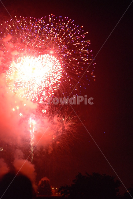 밤하늘,불꽃놀이,독립기념일,미국,화려한,축제,불꽃축제,펑펑,불똥,옥외,nightsky,firework,independence,하트,핑크,로즈,빨강,연무,연기,heart,pink,rosy,red,smog,smoke,day,america,great,까만하늘,love,사랑,festival,outdoors,flames,boom,pop,blacksky,야경,밤,풍경,nightscape,night,landscape,축제,행사,festival,carnival,event,nature,자연