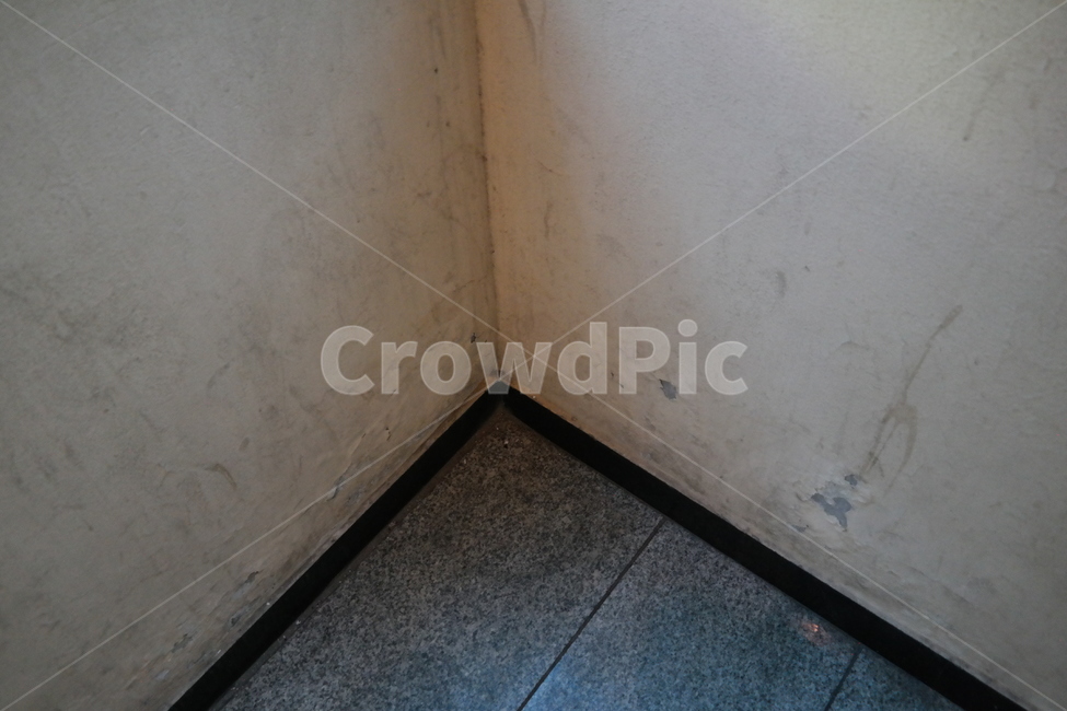 바닥,floor,wall,허름한벽,오래된건물