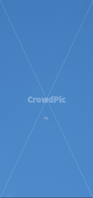하늘,달,sky,moon,밤하늘,반달,감성,배경,감성사진,폰배경화면,휴대폰배경화면