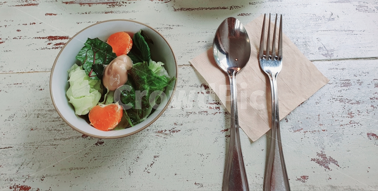 건강,샐러드,채소,다이어트,식사,음식,food,vegetable,diet,야채,포크,숟가락,fork,spoon,당근,carrot,green,cutlery,식탁,테이블,table,dinning,식단조절,주방용칼