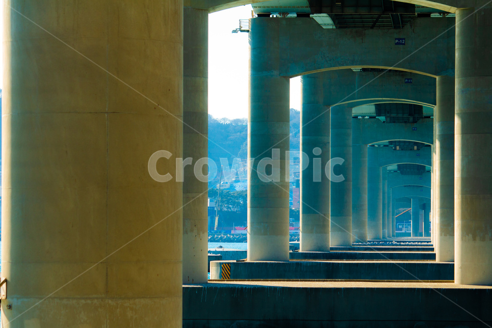 다리,기둥,바다,풍경,대교,색감,시원함,감성,건축물,건물외관,exterior,building,structure,architecture,construction