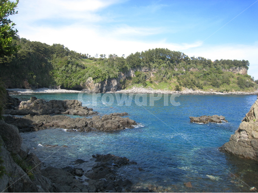 제주도,바다,나무,돌,하늘,구름,jejuisland,sea,tree,stone,rock,sky,cloud,풍경,scenery,landscape,자연,풍경,nature,landscape,제주도,jeju,jeju island,water,물,shoreline,해안선,promontory,곶,outdoors,옥외,land,땅,ocean,대양